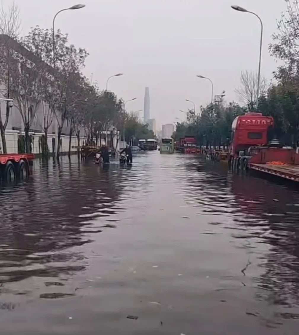 海水倒灌!什么原因? 海水倒灌!什么原因?