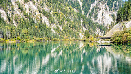 好美！九寨沟高颜值秋景已上线