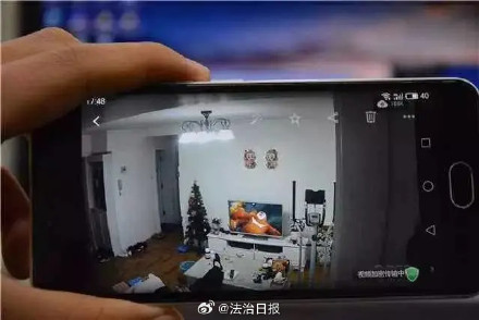 丈夫私自安装摄像头监视妻子违法吗？