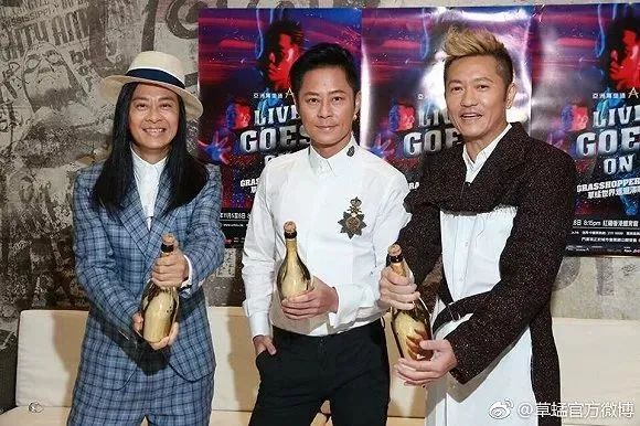 知名男歌手突然退出!自曝切除……网友:第一次见他剃光头 知名男歌手突然退出!自曝切除……网友:第一次见他剃光头