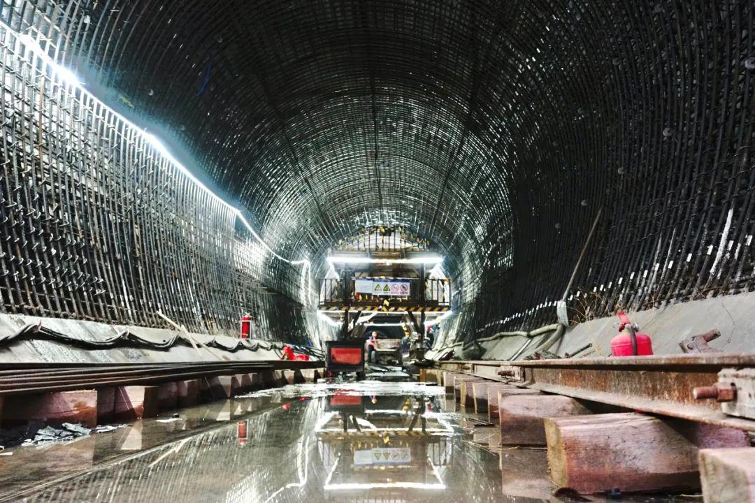 北京地铁17号线中段隧道全部贯通