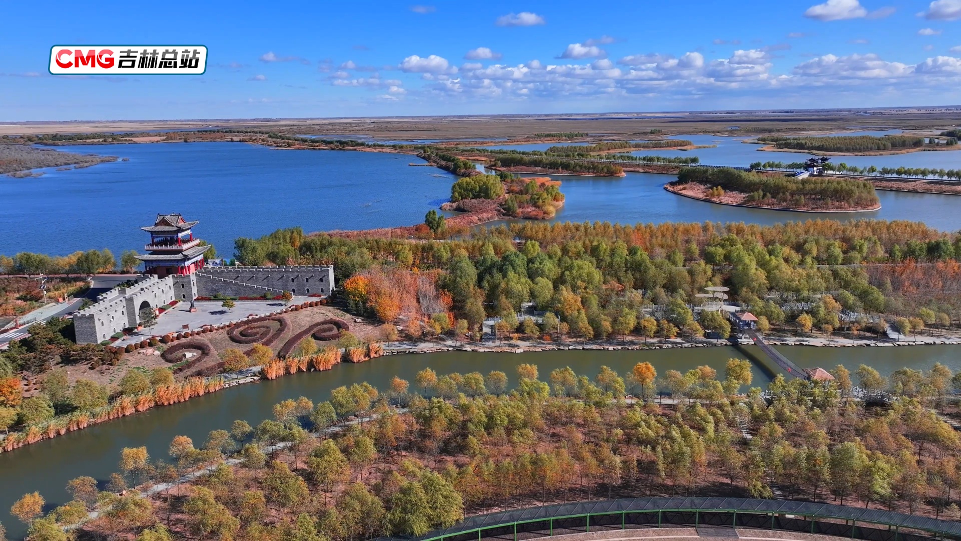 秋韵正浓 | 吉林大安嫩江湾 大自然的“调色盘” 秋韵正浓 | 吉林大安嫩江湾 大自然的“调色盘”