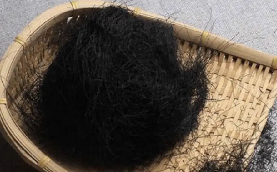 猛！成都路边摊烧烤开始流行“吃头发”了？