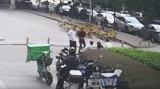 千里遥控?神秘“刘姐”(32岁),被襄阳警方抓获! 千里遥控?神秘“刘姐”(32岁),被襄阳警方抓获!