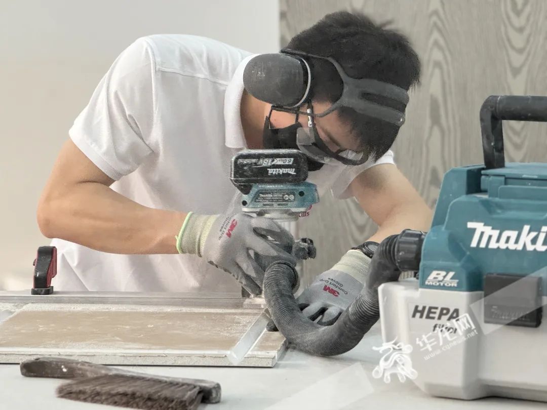 “00后”重庆崽儿,靠抹灰得了个世赛冠军! “00后”重庆崽儿,靠抹灰得了个世赛冠军!