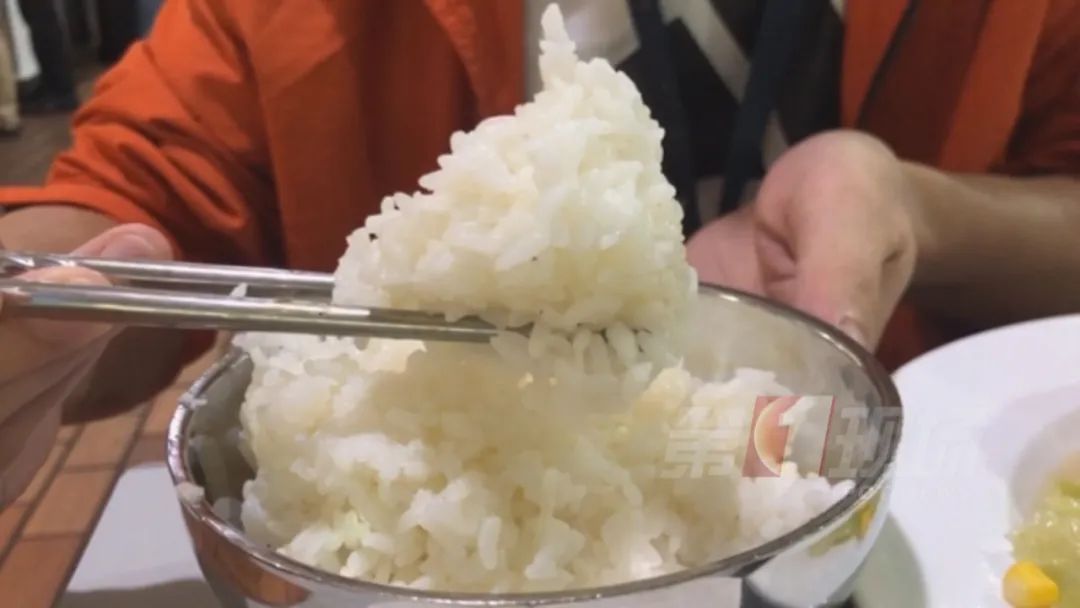 鱼刺卡喉,肠子被切3厘米?这个危险“土方”很多人在用...... 鱼刺卡喉,肠子被切3厘米?这个危险“土方”很多人在用......