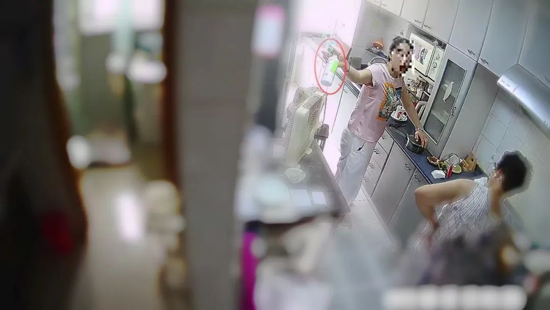 警惕!有老人被忽悠,花6万买了20箱洗洁精…警方出手,抓获40余人,破案250余起 警惕!有老人被忽悠,花6万买了20箱洗洁精…警方出手,抓获40余人,破案250余起