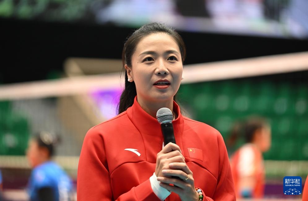 女排明星公益赛:天津胜深圳 女排明星公益赛:天津胜深圳