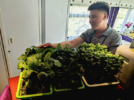 火车餐车提供现摘现炒服务