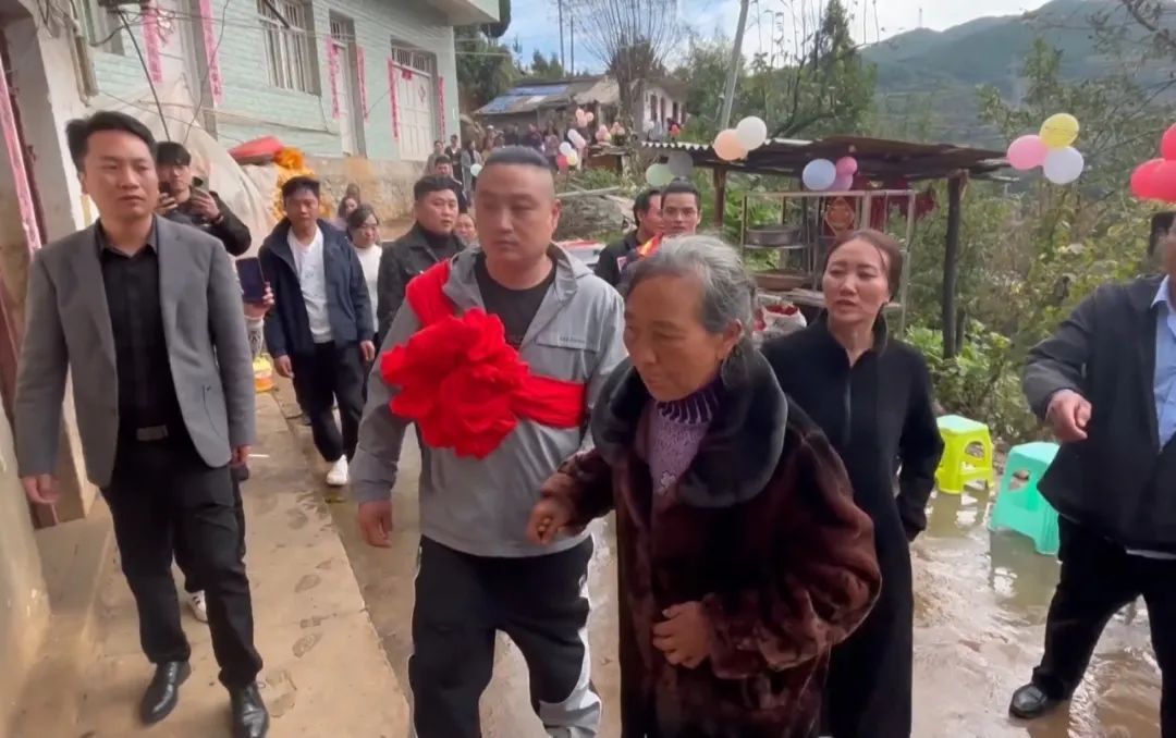 “从没想过放弃！”2岁被拐，漂泊35载的贵州小伙回家了