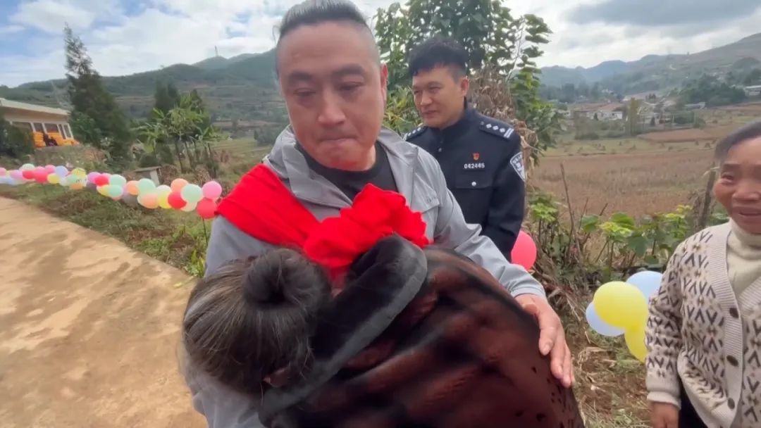 “从没想过放弃！”2岁被拐，漂泊35载的贵州小伙回家了