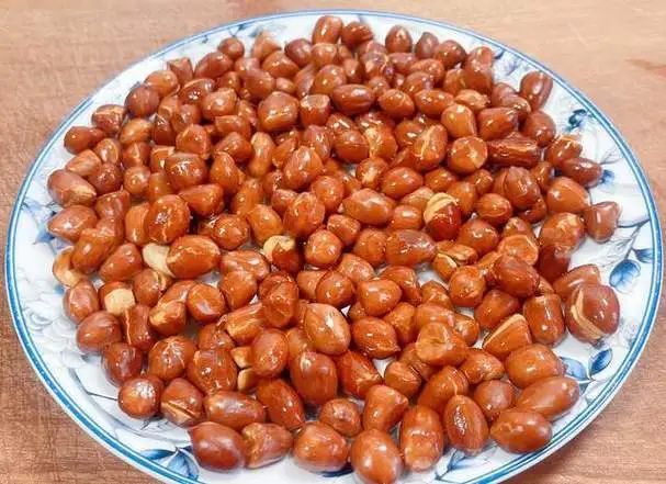 生花生和熟花生,哪个更营养?5类人少碰 生花生和熟花生,哪个更营养?5类人少碰
