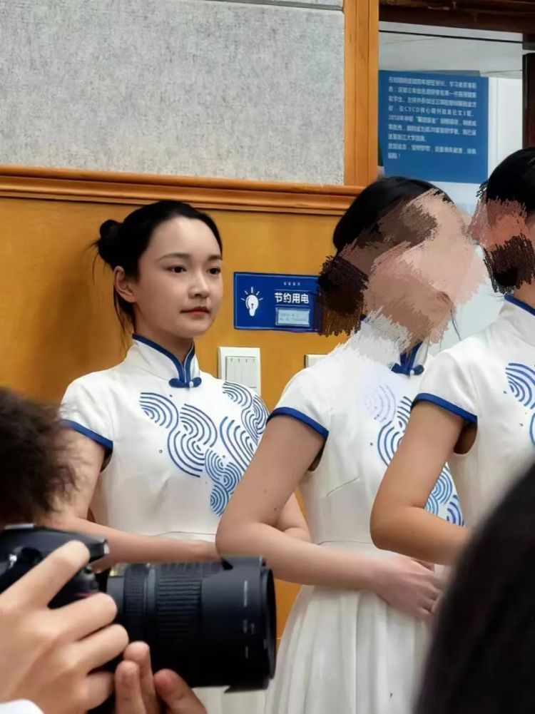 这就是“20岁女人的完美寝室”？千万网友围观羡慕！找到她们几个了……