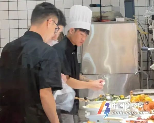 “代炒厨房”悄然现身甬城菜市场，将带来哪些新变化？
