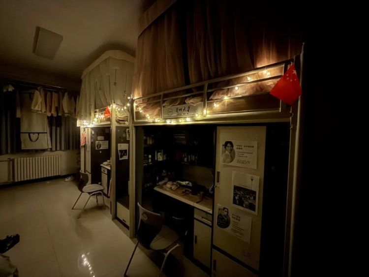 这就是“20岁女人的完美寝室”？千万网友围观羡慕！找到她们几个了……