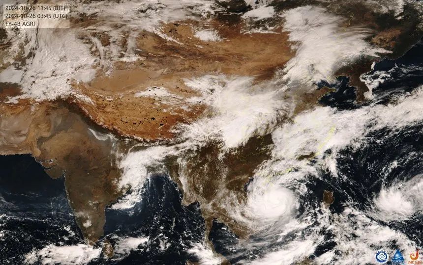 最新！台风“潭美”或180度大转弯！福建局部暴雨到大暴雨！