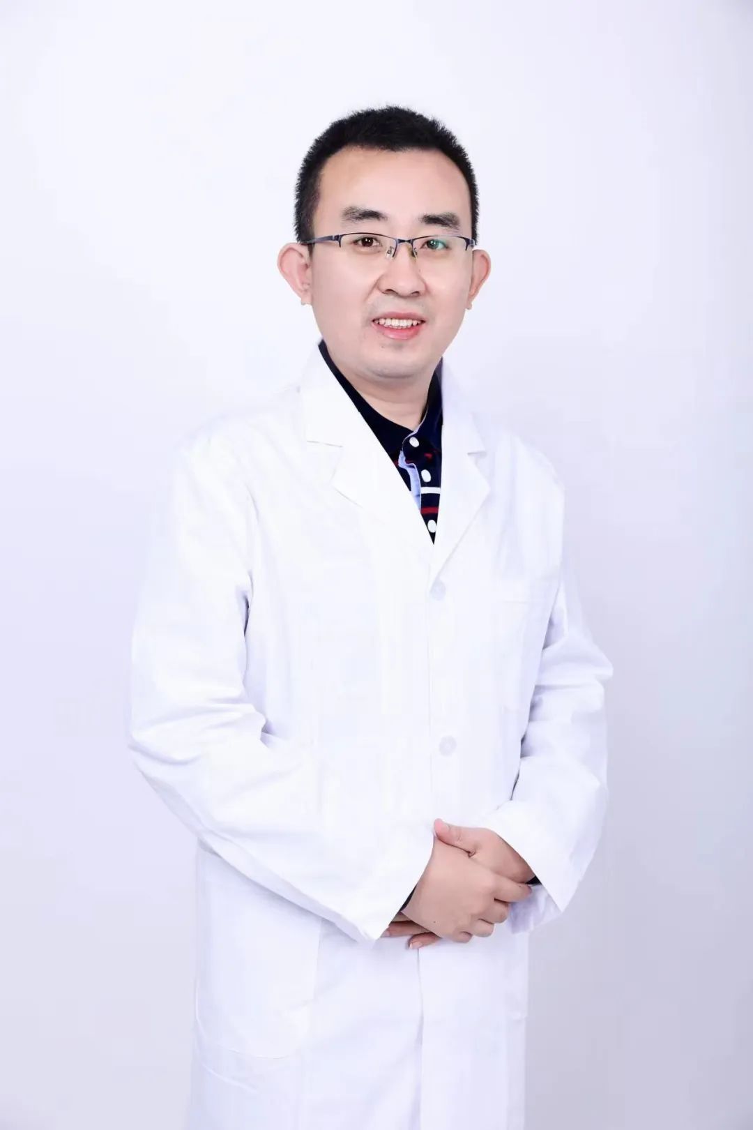 拆快递揉眼睛被感染？医生这样说