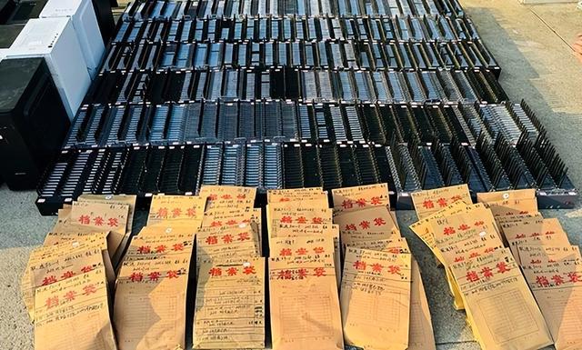 四人利用“猫池”犯罪被抓 四人利用“猫池”犯罪被抓