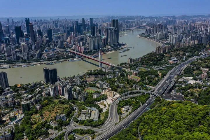 “没有比重庆更适合拍照的城市了！”
