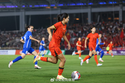 中国女足3比0乌兹别克斯坦女足