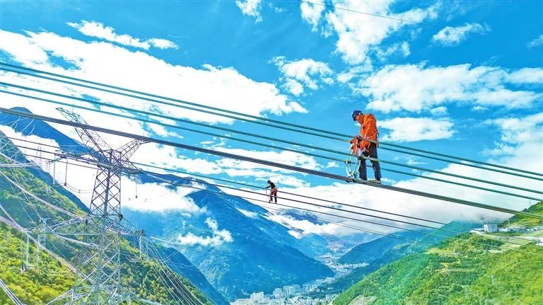 世界海拔最高!大国基建再上新 世界海拔最高!大国基建再上新