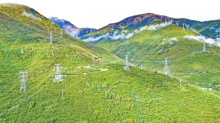 世界海拔最高!大国基建再上新 世界海拔最高!大国基建再上新