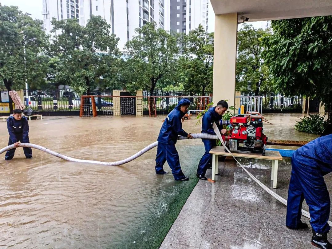 “潭美”致三亚内涝,海南多地启动应急响应 “潭美”致三亚内涝,海南多地启动应急响应
