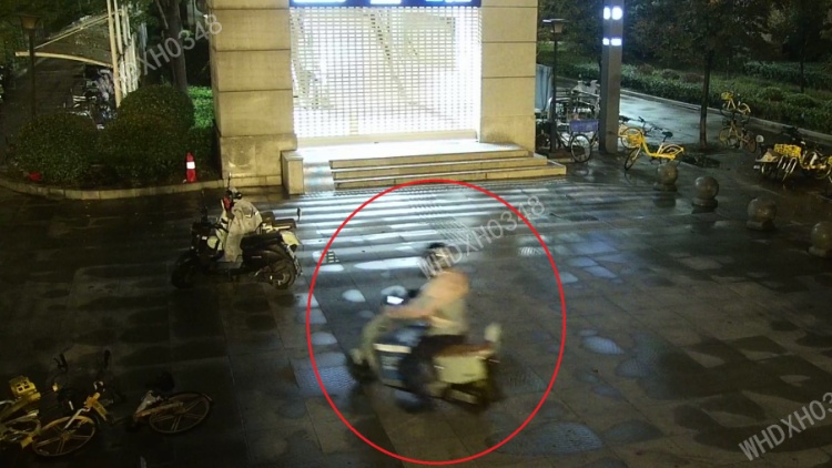 盗窃百余块电瓶“改装”出售,网络二手电瓶“大师”落网! 盗窃百余块电瓶“改装”出售,网络二手电瓶“大师”落网!