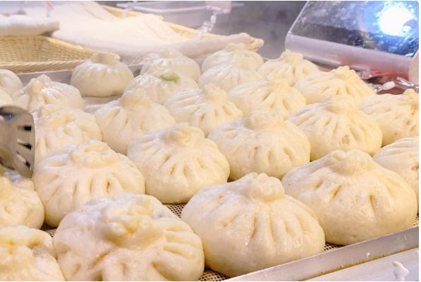 高校用1000只大闸蟹哄大学生吃早饭?网友:“咱大学生不用哄,闻着味儿就来了” 高校用1000只大闸蟹哄大学生吃早饭?网友:“咱大学生不用哄,闻着味儿就来了”