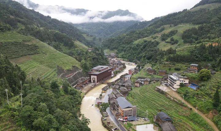 “天下第一长发村”，头发竟然比人长？