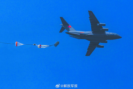 空军航空兵某师跨昼夜训练