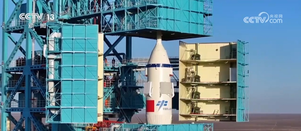 设计精妙 揭秘长征二号F载人火箭的32把“锁” 设计精妙 揭秘长征二号F载人火箭的32把“锁”