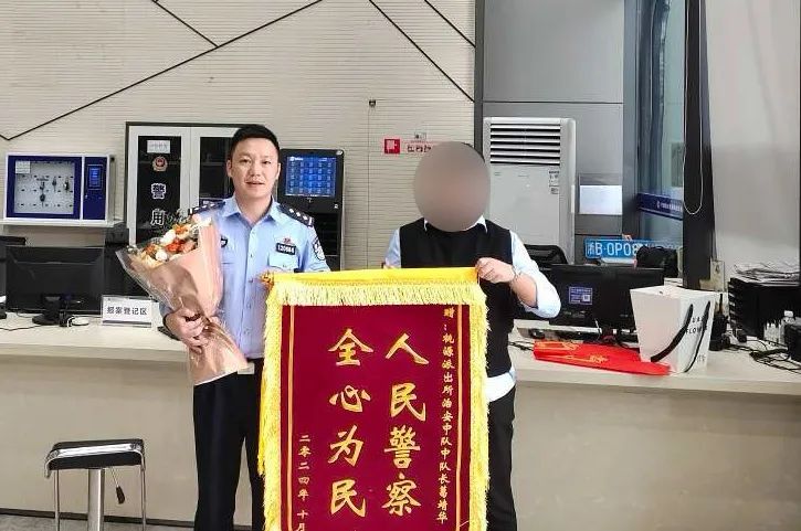 “赶紧把我儿子‘抓走’吧！”母亲崩溃报警……