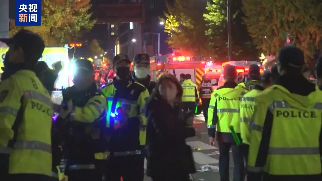 韩国梨泰院踩踏事故2年后,遇难者家属发声→ 韩国梨泰院踩踏事故2年后,遇难者家属发声→