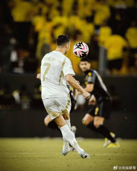 C罗错失关键点球 利雅得胜利惨遭淘汰 C罗错失关键点球 利雅得胜利惨遭淘汰