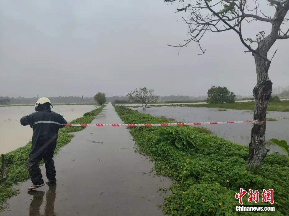停课、断电、道路中断！海南琼海遭严重洪涝