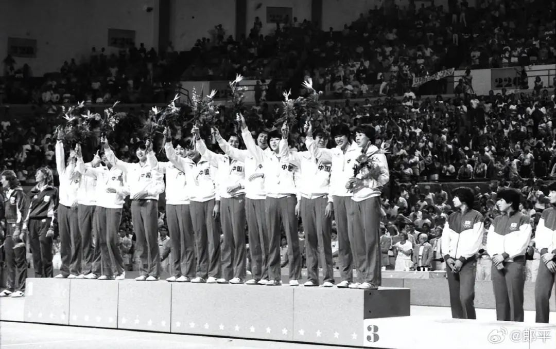 著名记者官天一去世,曾抹泪拍摄许海峰夺中国奥运首金,郎平发文悼念 著名记者官天一去世,曾抹泪拍摄许海峰夺中国奥运首金,郎平发文悼念