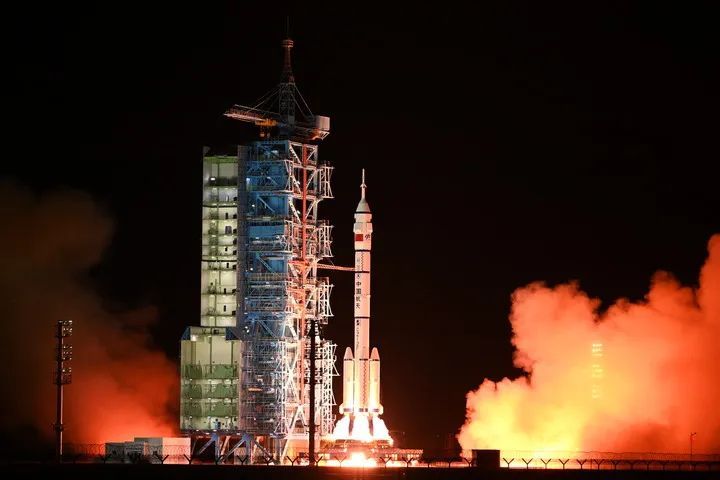 圆满成功！“90后真的上天了”