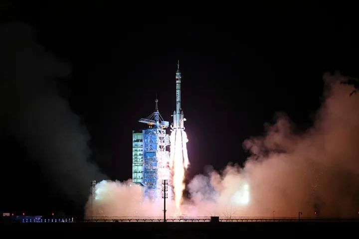 圆满成功！“90后真的上天了”