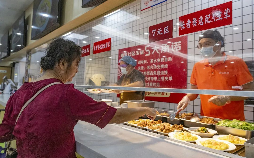 真香！一顿只需十几元，三餐不重样，网友：广州年轻人的嘴真严，我要直奔！