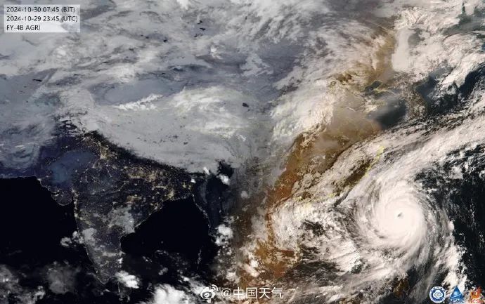 上海可能迎来极强台风雨!“康妮”已成超强台风,还将增强,或打破多项纪录 上海可能迎来极强台风雨!“康妮”已成超强台风,还将增强,或打破多项纪录