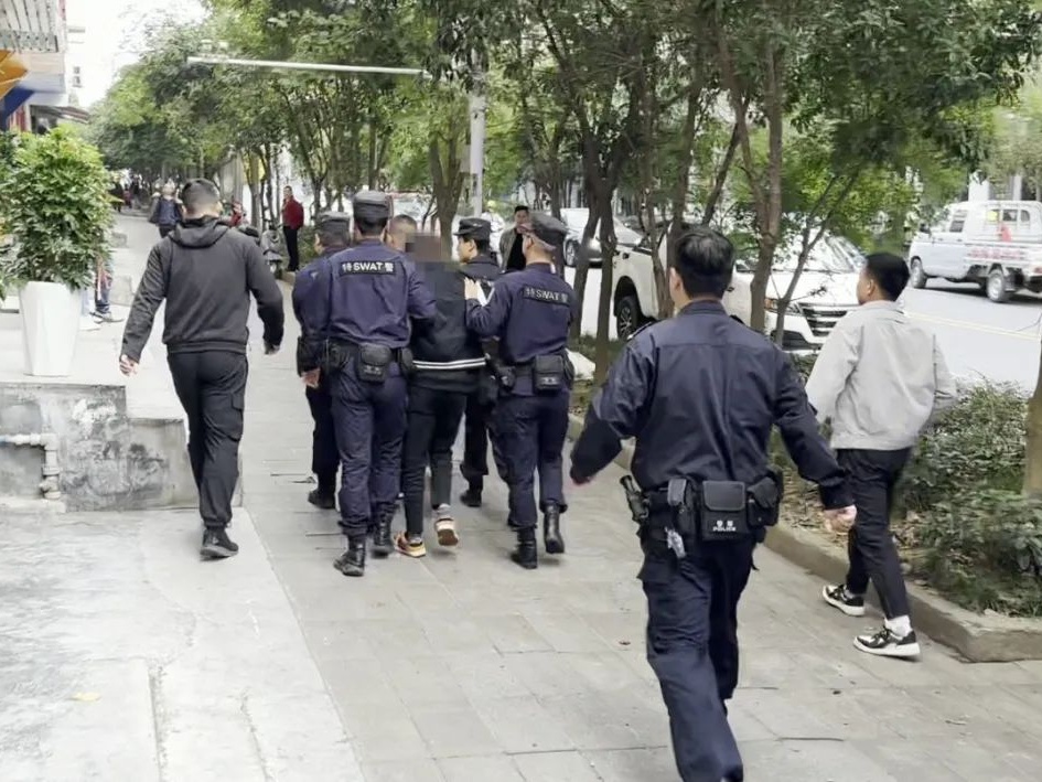 12小时人赃并获!泸溪公安跨省追捕速破案 12小时人赃并获!泸溪公安跨省追捕速破案