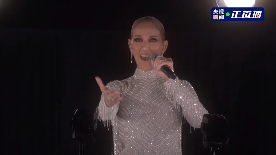 女歌手自曝暂时失聪,“好几次想把耳朵切掉” 女歌手自曝暂时失聪,“好几次想把耳朵切掉”