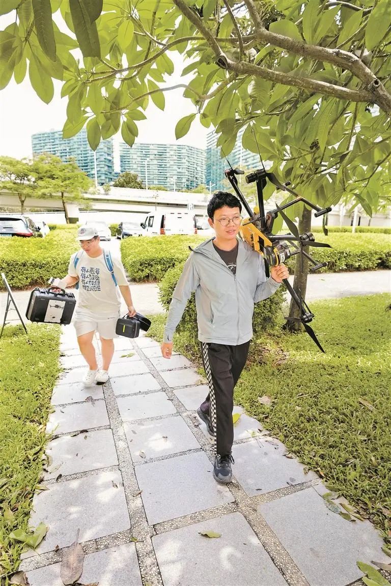 有人在观望行业缺口,有人已“进化”成“飞手” 有人在观望行业缺口,有人已“进化”成“飞手”