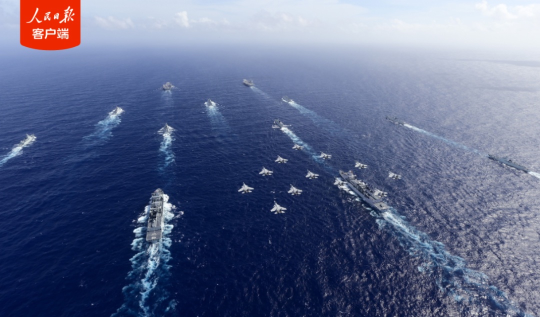 现场画面!辽宁舰、山东舰首次开展双航母编队演练 现场画面!辽宁舰、山东舰首次开展双航母编队演练