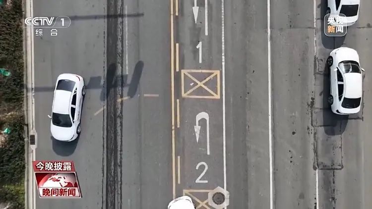 重庆民警发明的“多车联动掉头”,被推广到全国了! 重庆民警发明的“多车联动掉头”,被推广到全国了!