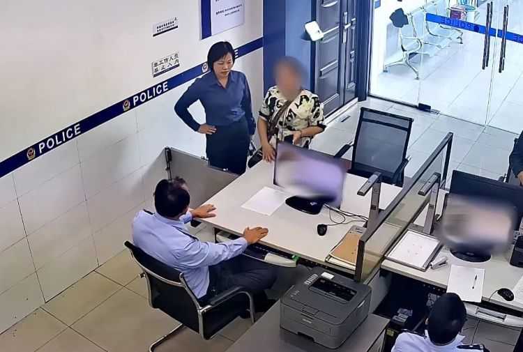 柳州一女子买3万元黄金，不挑款式不问价！店员报警了……
