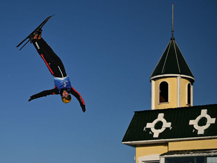 雪季临近 热爱单板滑雪的你应知这些“真相” 雪季临近 热爱单板滑雪的你应知这些“真相”