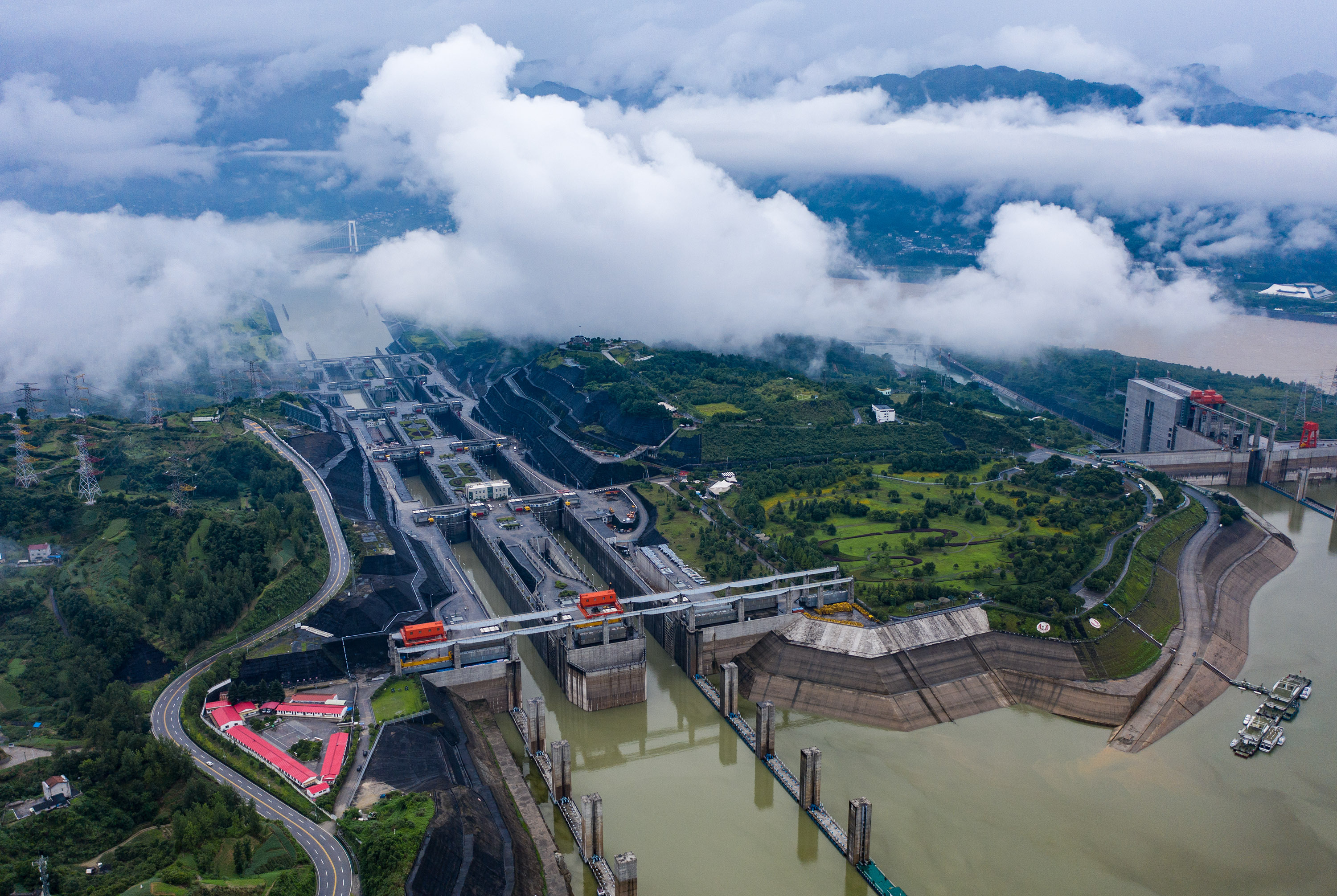 “大国重器”三峡描绘长江新画卷