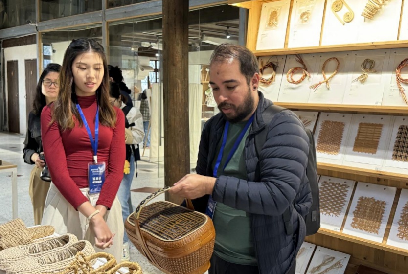 播报中国看余杭|文青宝藏地 悠然见“青山” 播报中国看余杭|文青宝藏地 悠然见“青山”